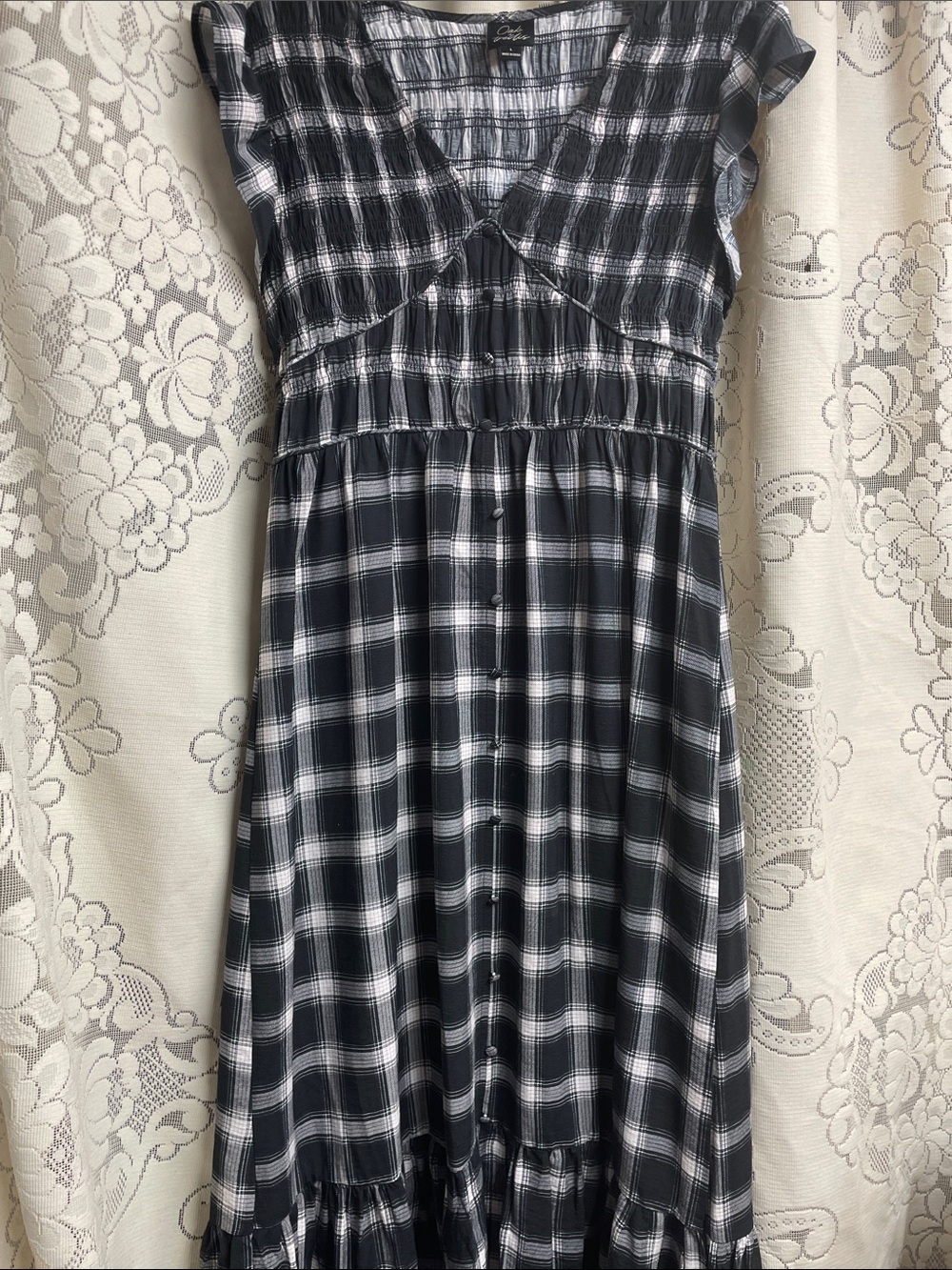 Oak & Trellis Black and White Frilly Large Dress